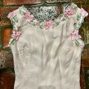 Geometrie pale pink linen sheath dress ribbon flowers around neck size 0.